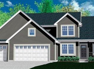 W175N9903 Wendy Ln, Germantown, WI 53022