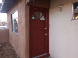 811 Calle Saragosa, Santa Fe, NM 87505