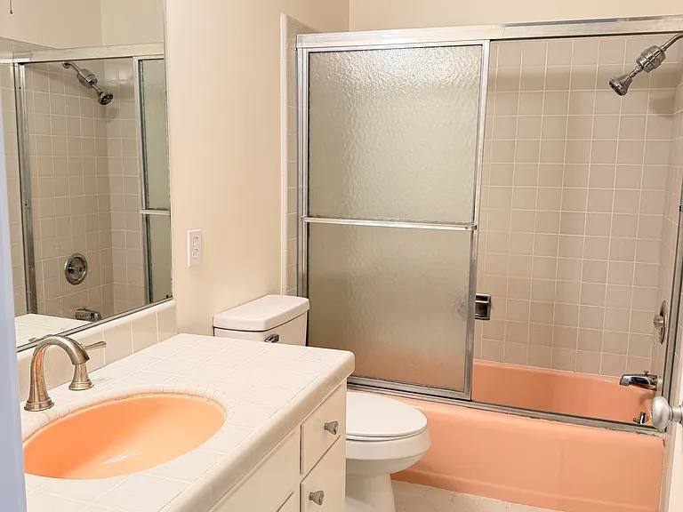 151 S Magnolia Ave #9 — Photo 8