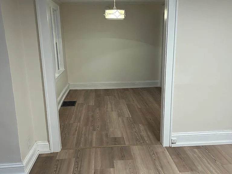 5 Lincoln St — Photo 2