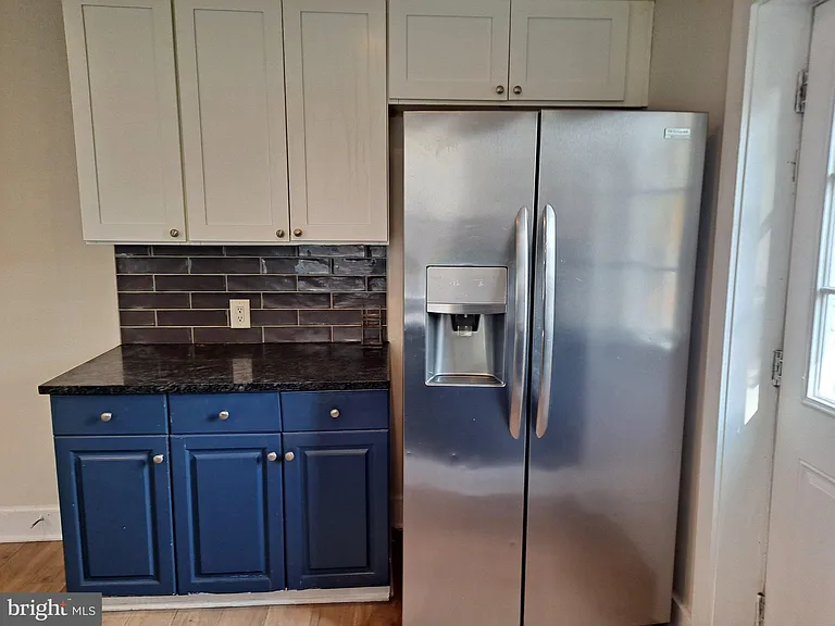1100 Green St — Photo 10