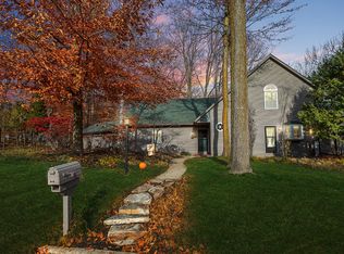 724 Oak Ridge Dr, Plymouth City, WI 53073