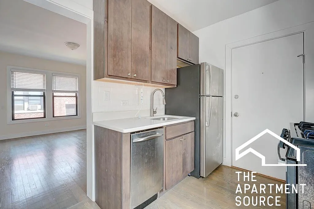 2641 North Spaulding Avenue #3W — Photo 1