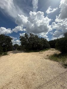 197 Rainbow Dr, Pipe Creek, TX, 78063