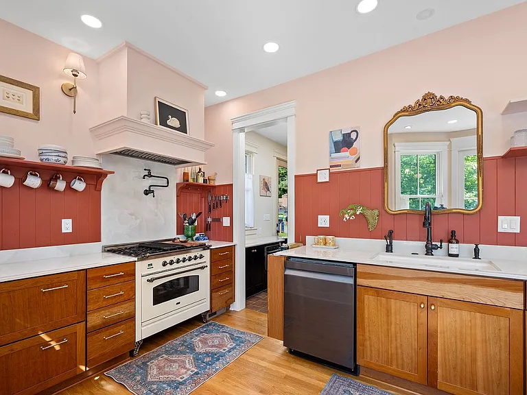 1621 E Lost Ave — Photo 4