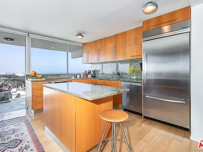 535 Ocean Ave #11D — Photo 10