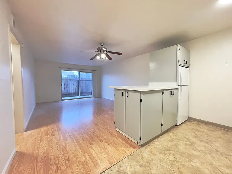 4500 Del Rio Road — Photo 5