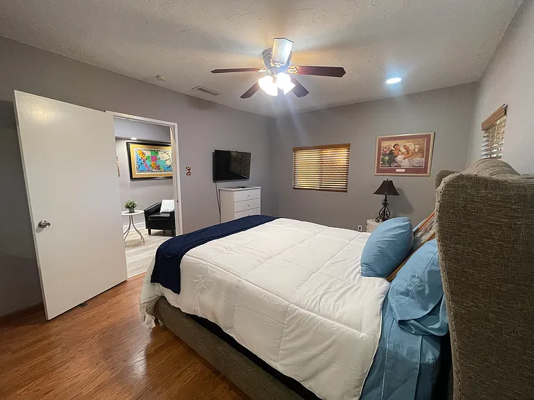 6926 Gretna Ave — Photo 11