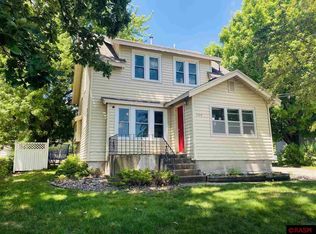 704 8th St SE, Waseca, MN 56093