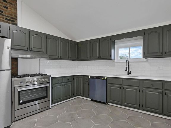 4th image of 3610 Grove City Rd #3612