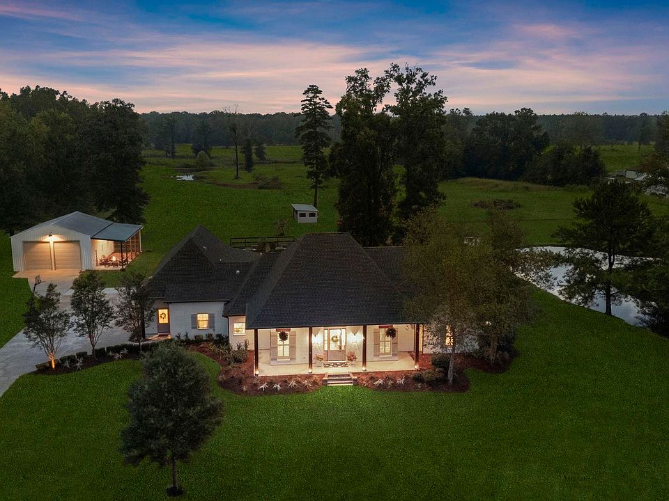 1st image of 29403 Greenwell Springs Rd