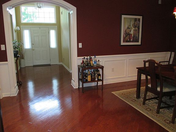 3rd image of 28 Tamarack Rd