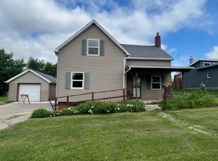 707 E High St, Toledo, IA 52342