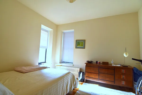 Rented by Manhattan Spaces | media 12