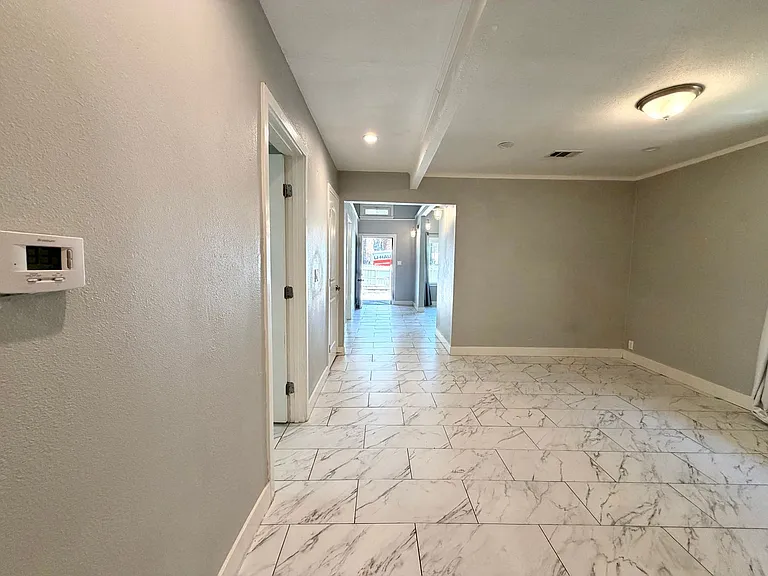 3056 Crescent Way — Photo 8