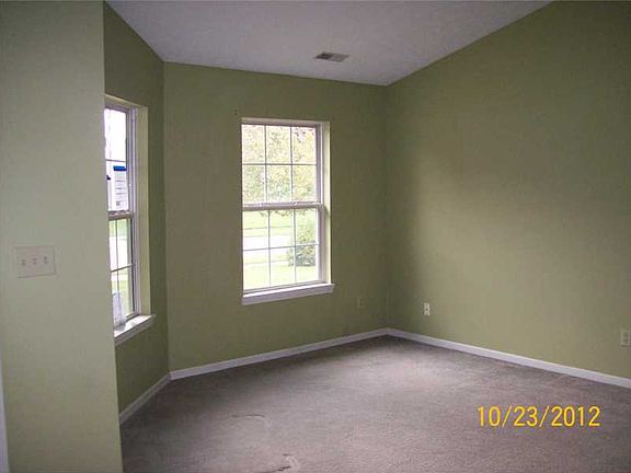 3rd image of 5232 Pine Hill Dr