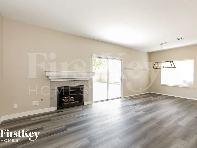 1336 Pacific Terrace Dr — Photo 5