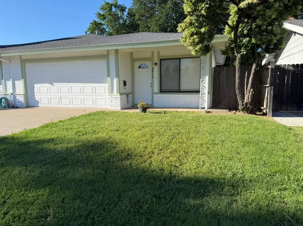 8939 El Oro Plaza Dr, Elk Grove, CA 95624