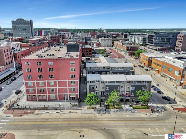 725 R St APT 5, Lincoln, NE 68508