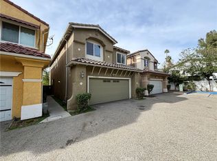 15841 Wyandotte St, Van Nuys, CA 91406