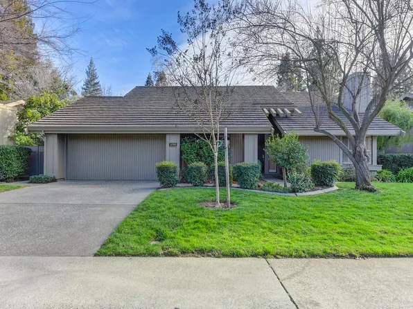11598 Sutters Mill Cir, Gold River, CA 95670