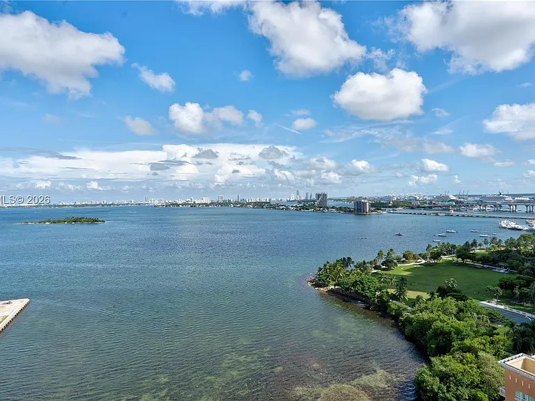 2020 N Bayshore Dr #1905 — Photo 53