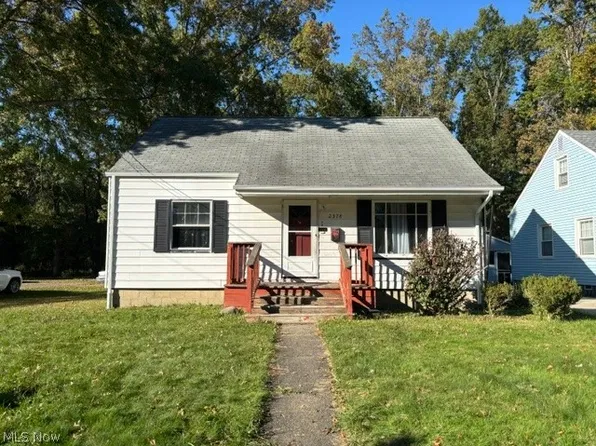 2378 Linda Dr NW, Warren, OH 44485