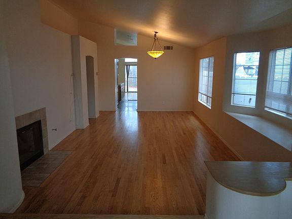 4th image of 2491 Seashore Ct