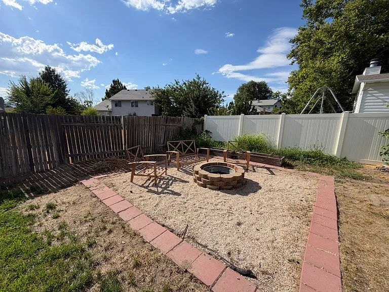 10680 S Carrington St — Photo 44