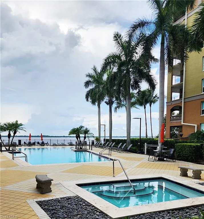 2825 Palm Beach Blvd — Photo 1