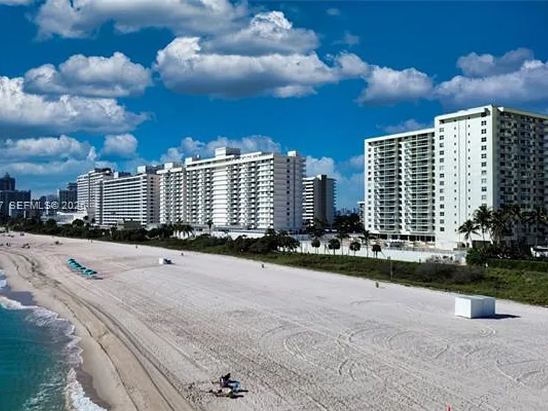 5701 Collins Ave #1714 — Photo 30