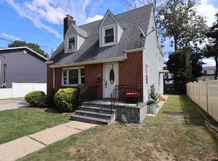 40 Wagner Avenue, Roosevelt, NY 11575