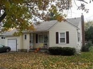 145 Fenton Ave, Mogadore, OH 44260