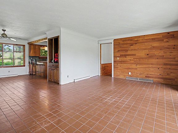 4th image of 8443 Matthews Hwy
