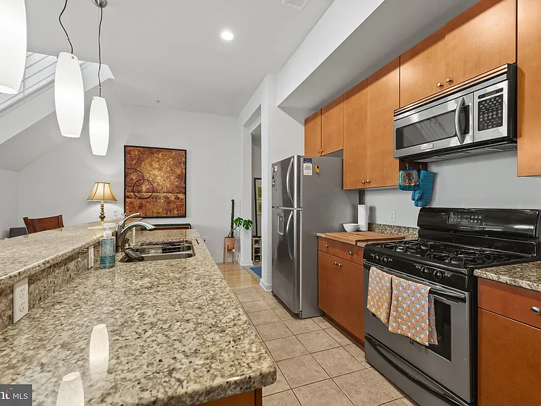 1209 N Charles St #410 — Photo 19
