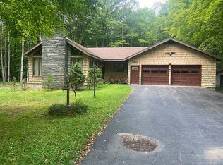 116 West Ave, Eagle Bay, NY 13331