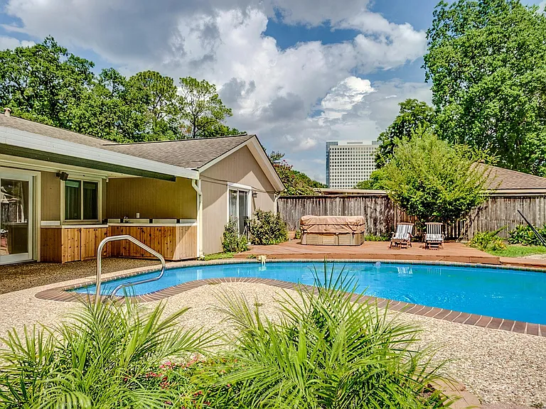 10631 Del Monte Dr — Photo 11