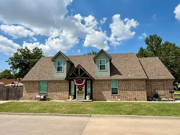 4401 N Central Rd, Bethany, OK 73008