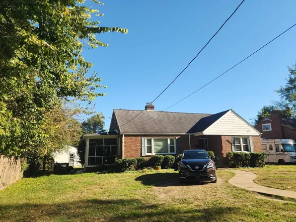 215 Jefferson Ave, Colonial Heights, VA 23834