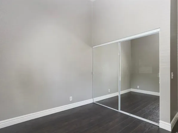 21372 Brookhurst St, Huntington Beach, CA