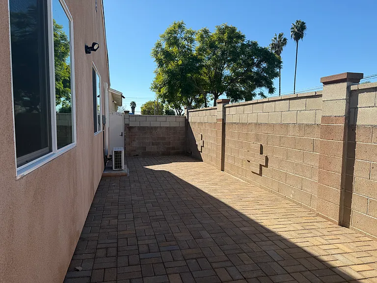 1803 James Pl — Photo 25