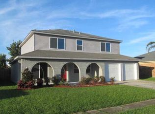 2433 Park Ln, Gretna, LA 70056