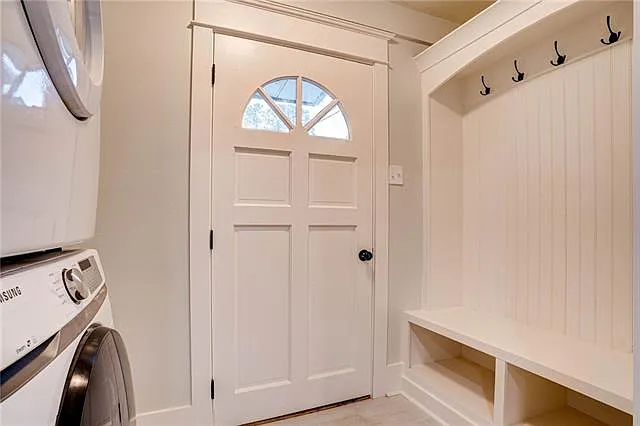 715 Aurora St — Photo 12