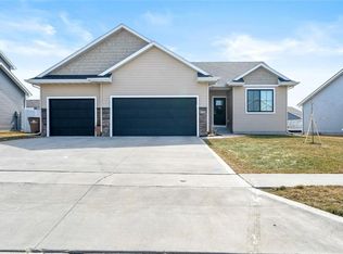 325 Aaron Ave NW, Bondurant, IA 50035