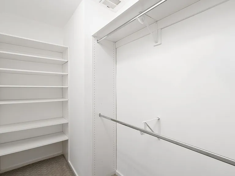 10645 Wilshire Blvd #101 — Photo 30