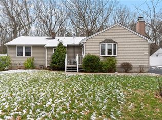 137 Drum Rock Ave, Warwick, RI 02886