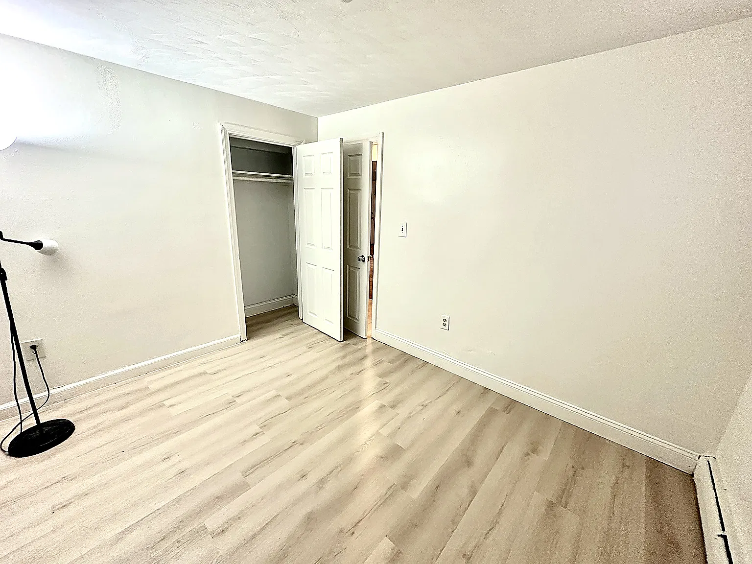 2 bed, 582 sqft, $2,000 — Photo 2