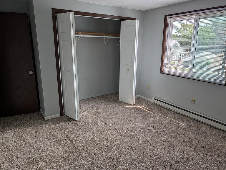 718 E 9th St #2 — Photo 8