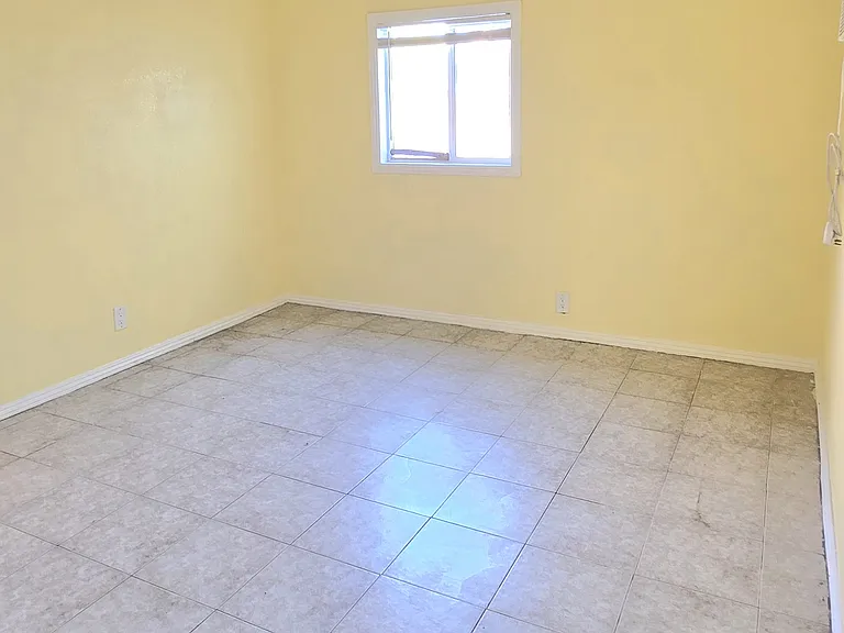 10683 San Fernando Rd — Photo 7