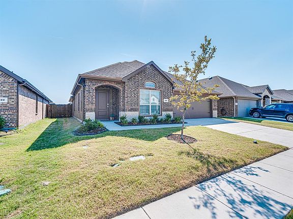 2nd image of 120 Garden Grove Dr